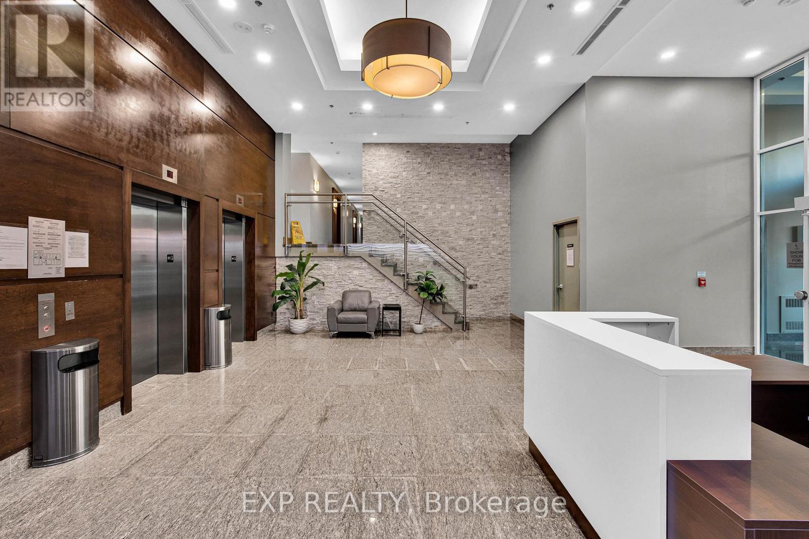 #612 238 BESSERER STREET - 21