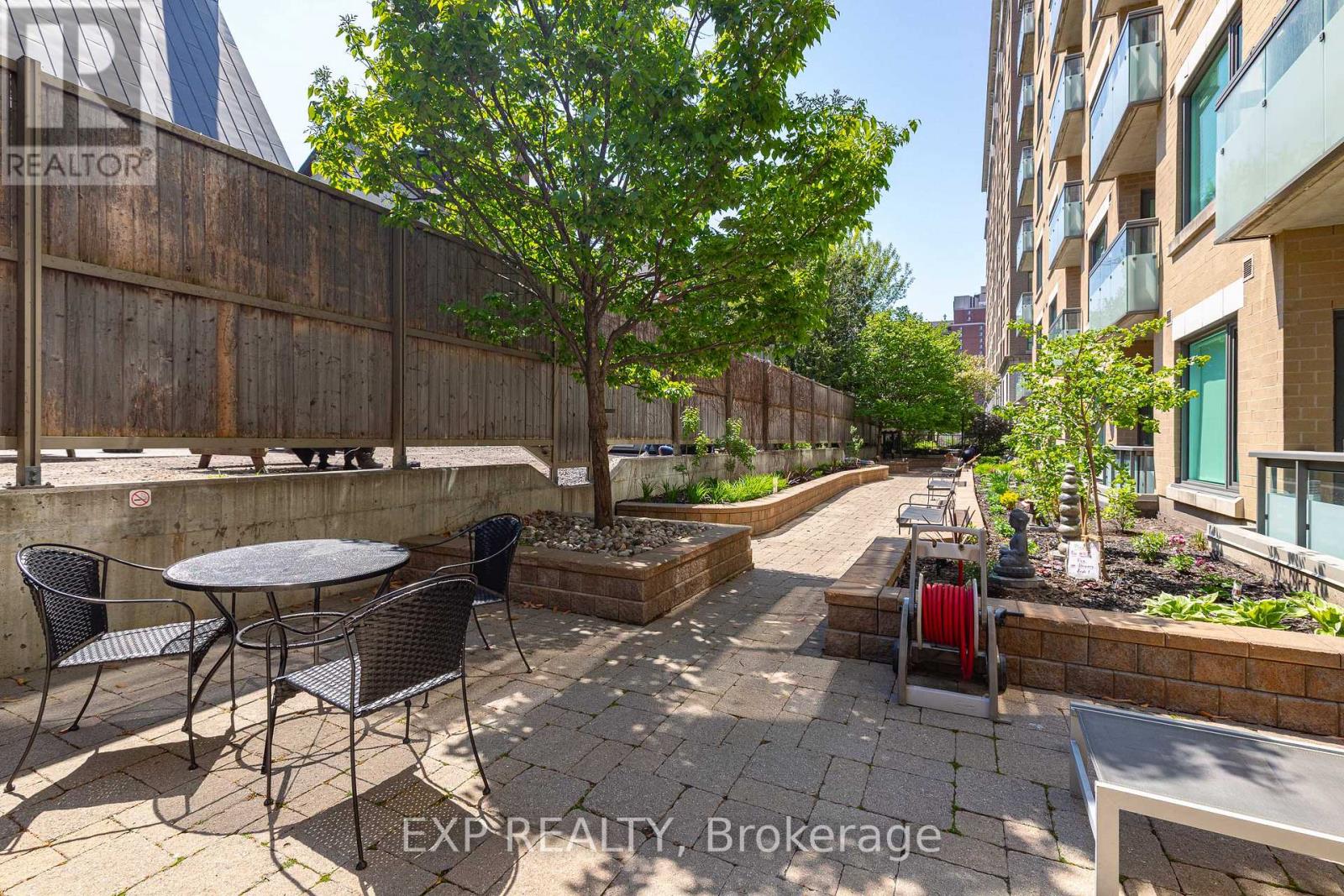 #612 238 BESSERER STREET - 29