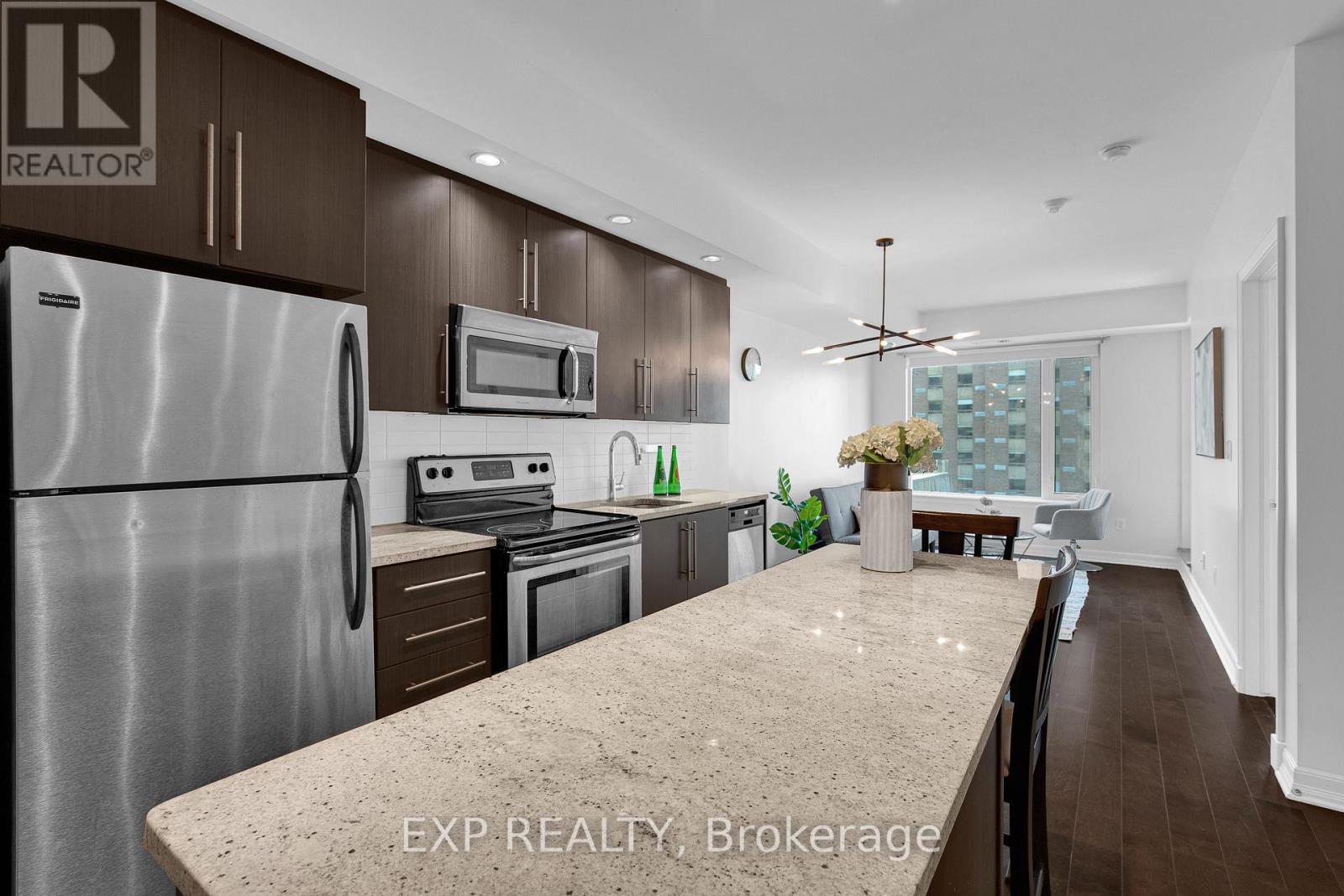 #612 238 BESSERER STREET - 8