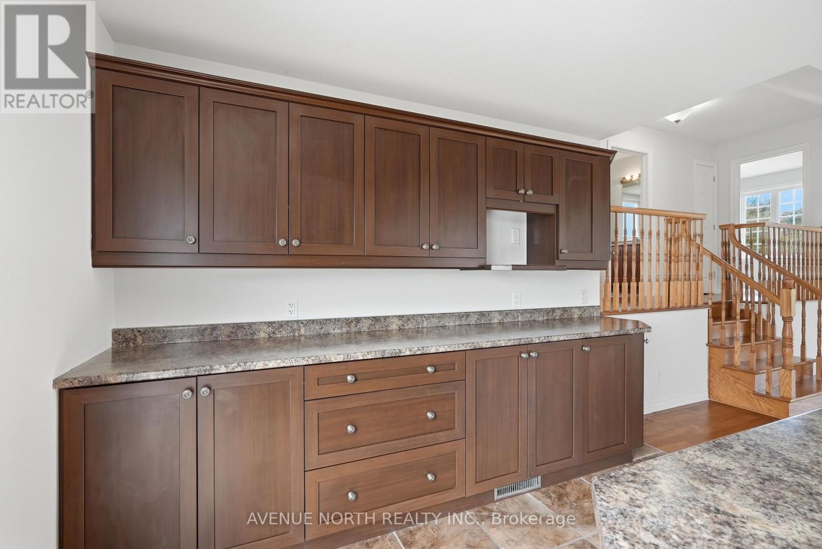 2101 CATHERINE STREET - Image 12