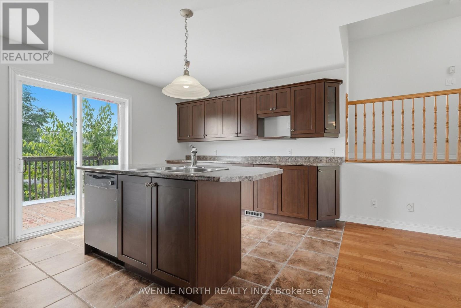 2101 CATHERINE STREET - Image 16