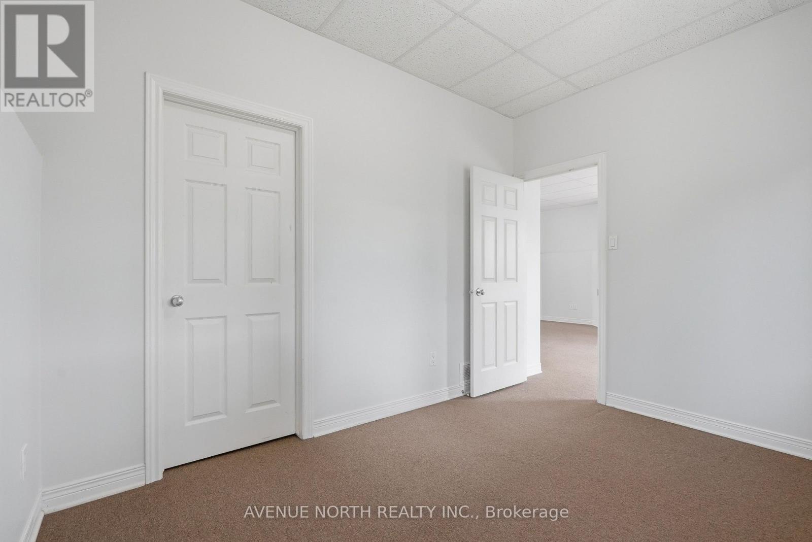 2101 CATHERINE STREET - Image 29