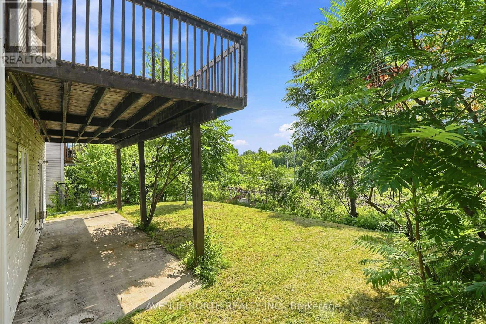 2101 CATHERINE STREET - Image 34