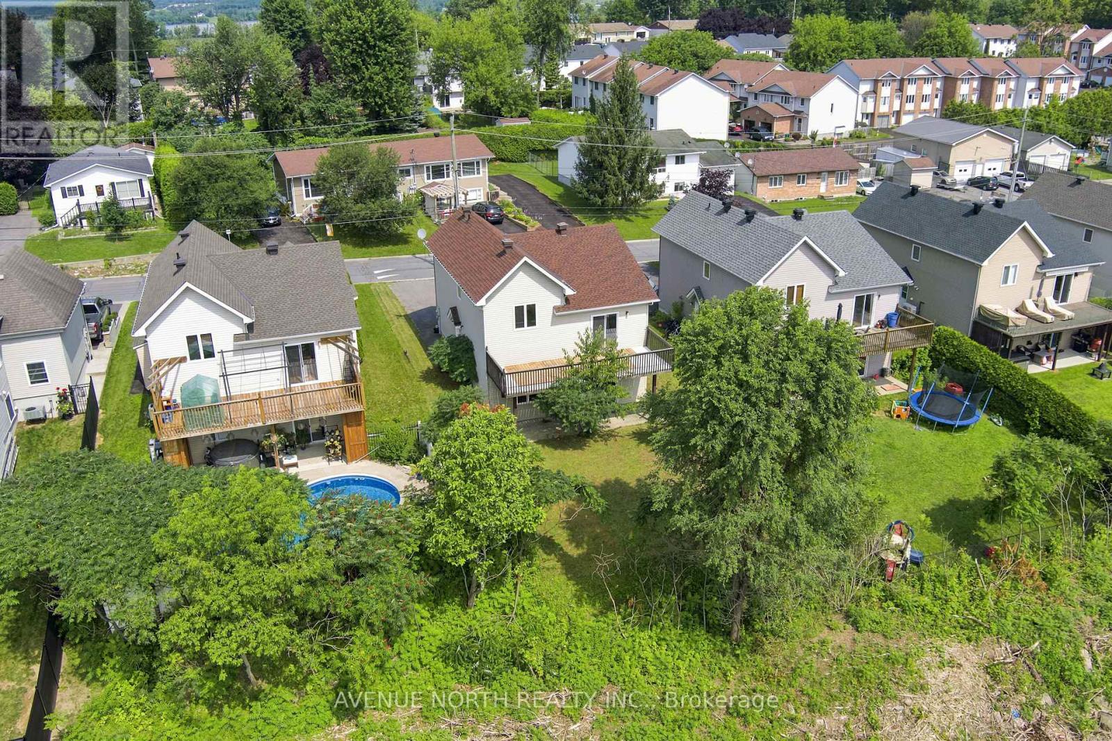 2101 CATHERINE STREET - Image 39