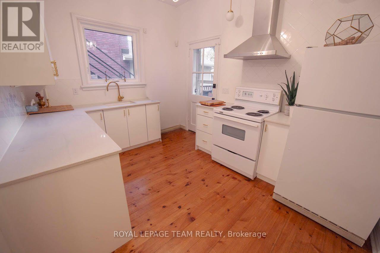 1 Bath Multi-Family for Rent in Ottawa – 1 – 620 COOPER STREET, Ottawa – MLS# X13633884 - Image 8