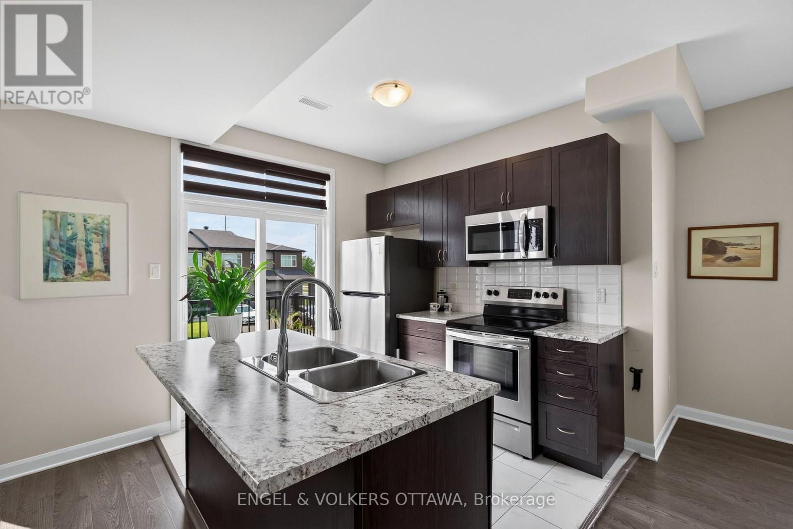 4 Bed, 3 Bath House for Sale in Ottawa – 547 CLEMENCY CRESCENT, Ottawa – MLS# X13633912 - Image 12