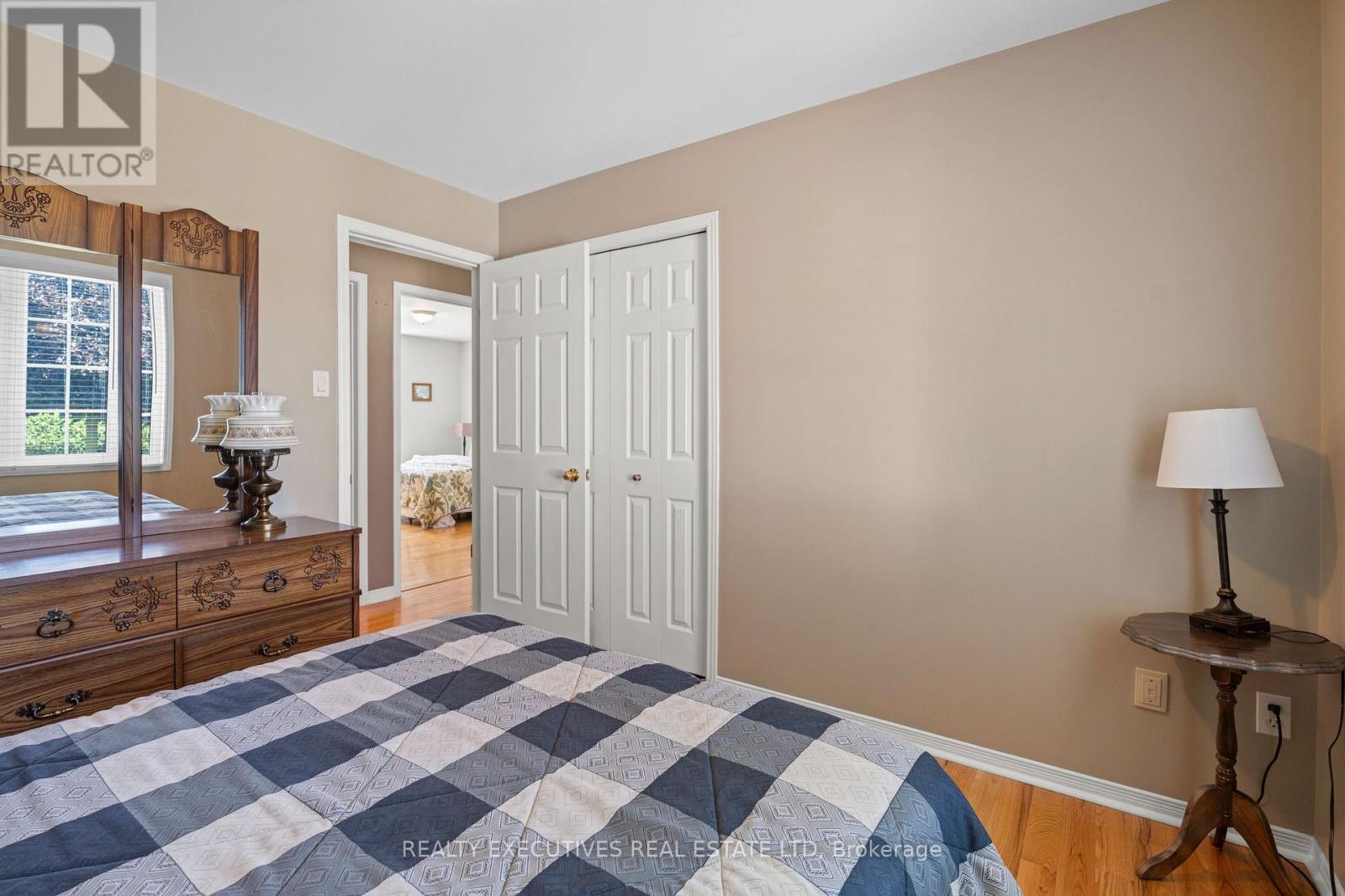 434 QUEEN STREET - 27