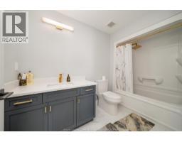 4433 Belmont, Comber, ON N0P1J0 Photo 38