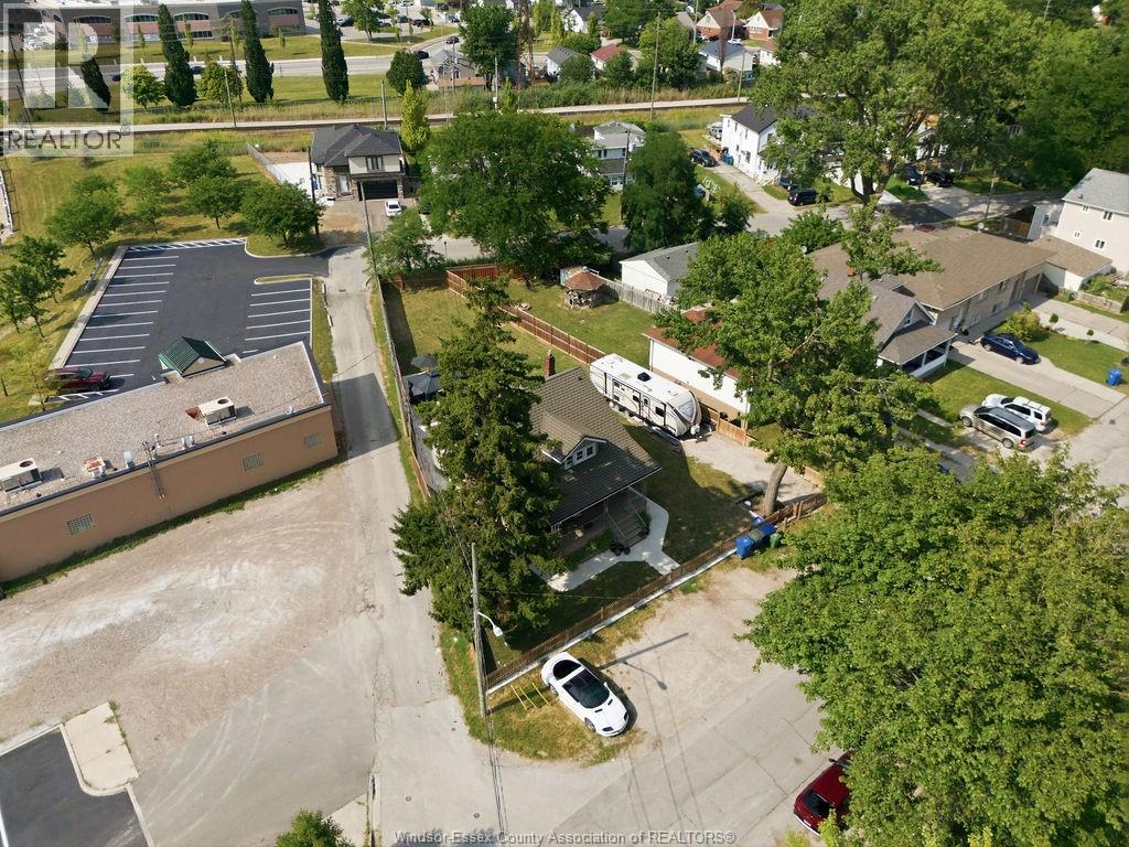 610 BRAZIL AVENUE - 48