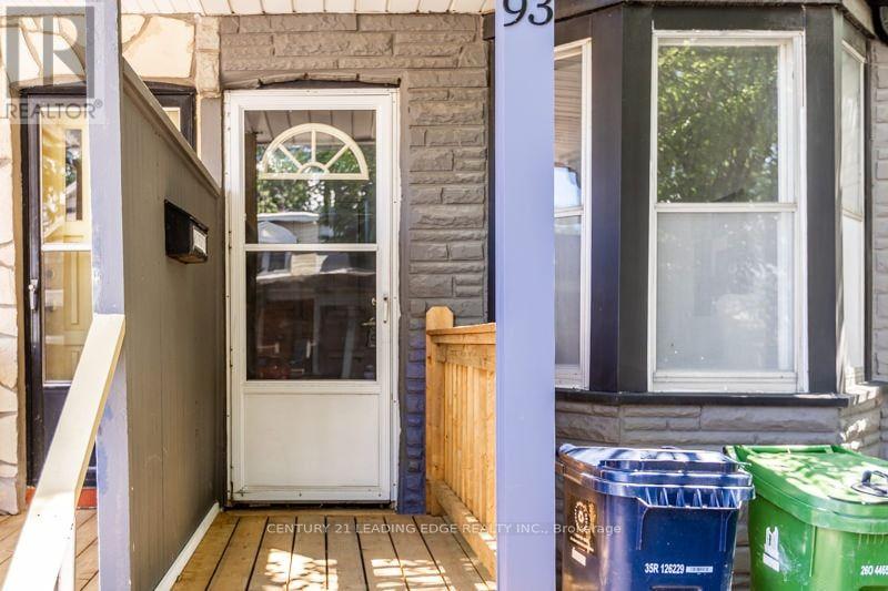 93 MURIEL AVENUE N - 5