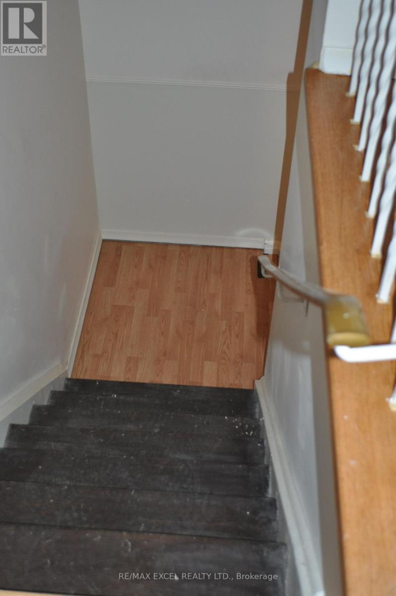 111 BRADSTONE SQUARE - 14
