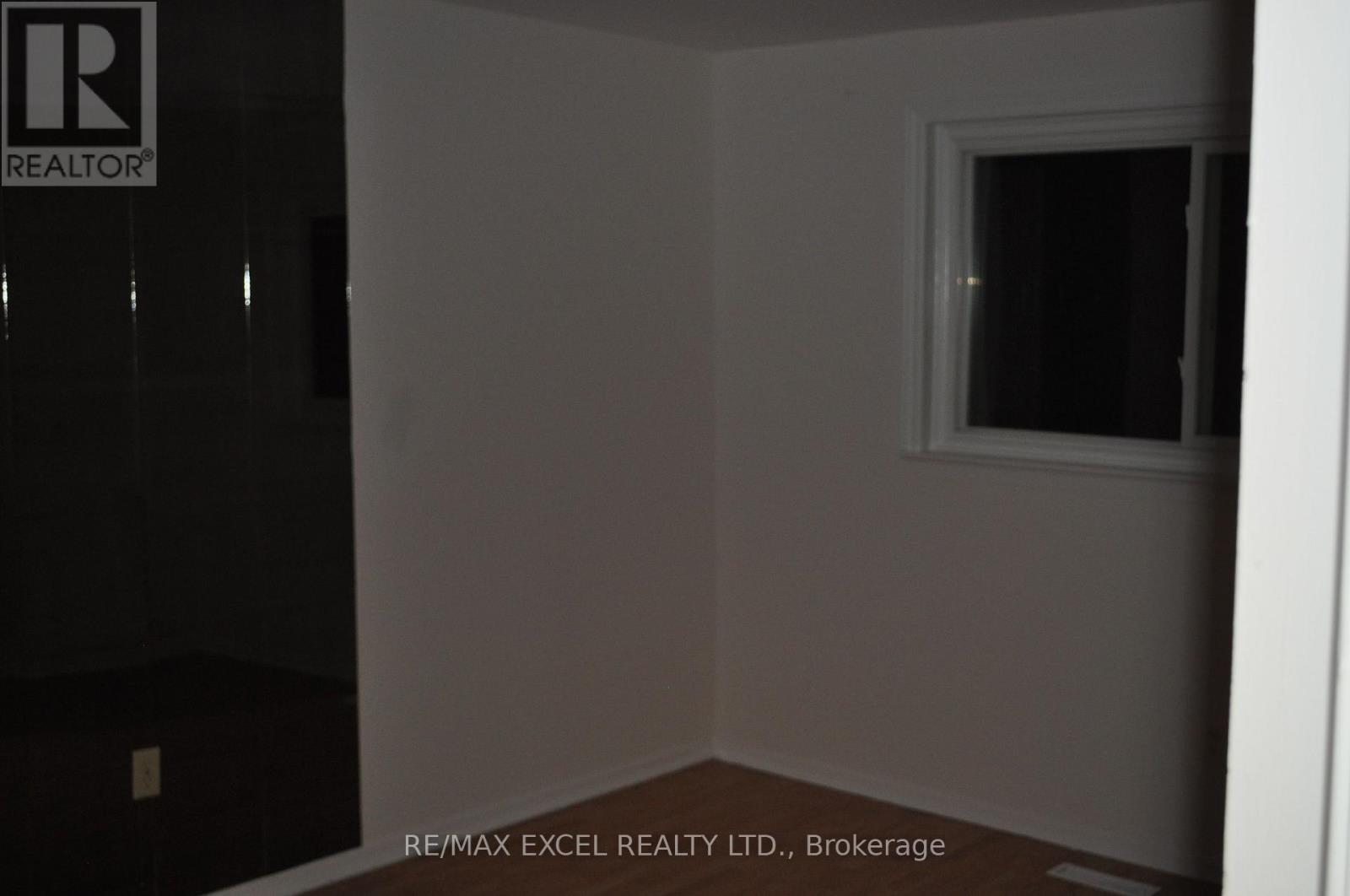 111 BRADSTONE SQUARE - 18