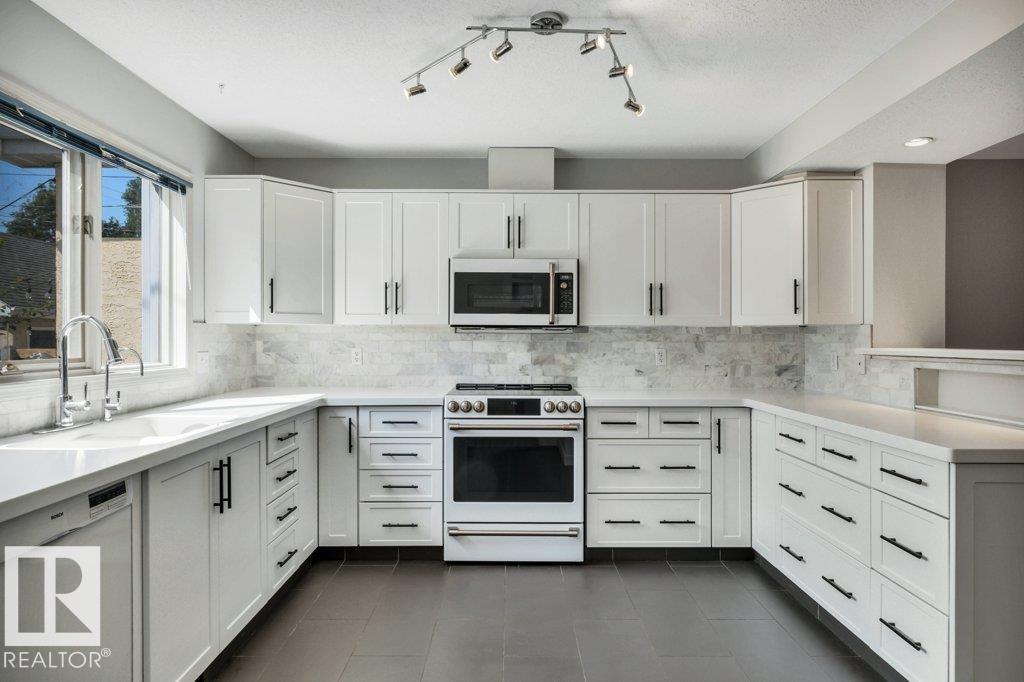 9321 98 AV NW - Image 12