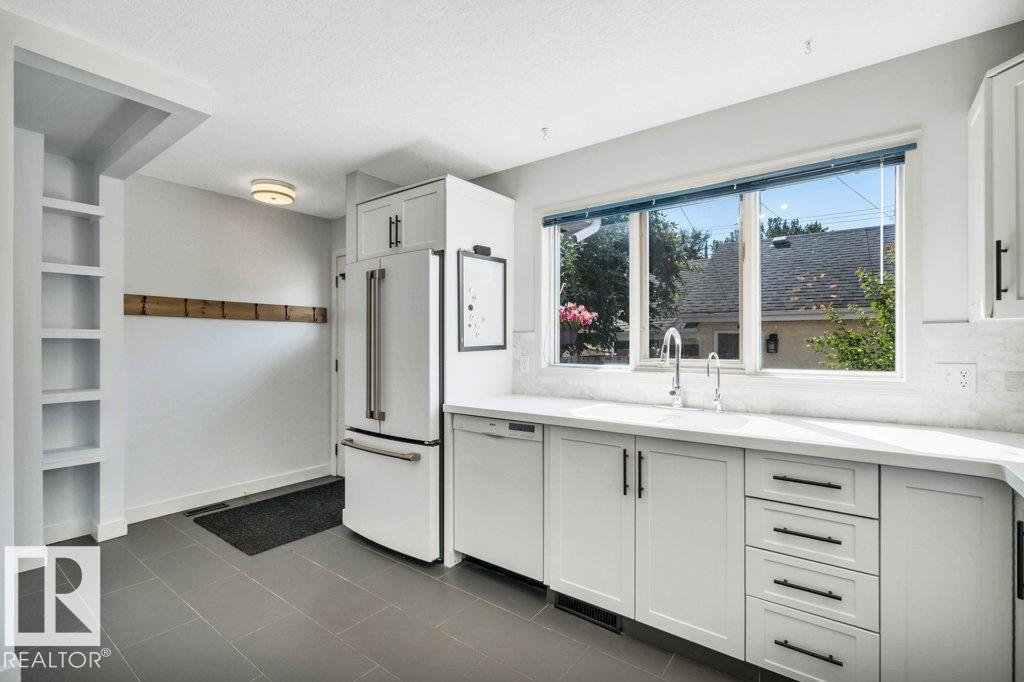 9321 98 AV NW - Image 14