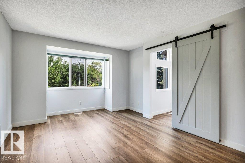 9321 98 AV NW - 20