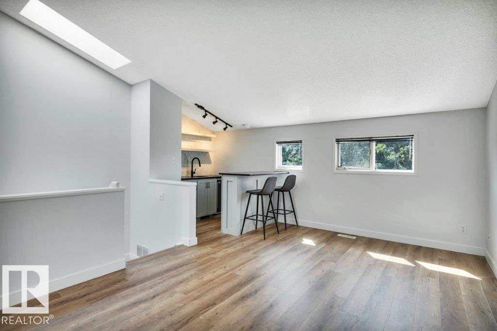 9321 98 AV NW - Image 31
