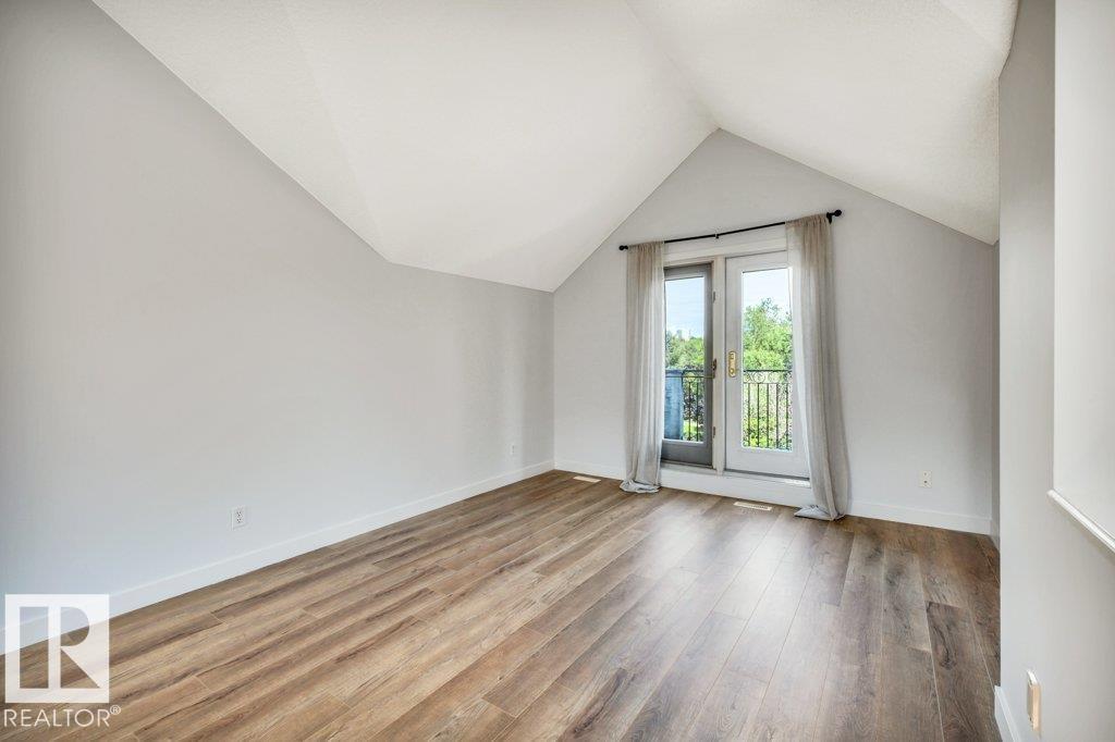 9321 98 AV NW - Image 32