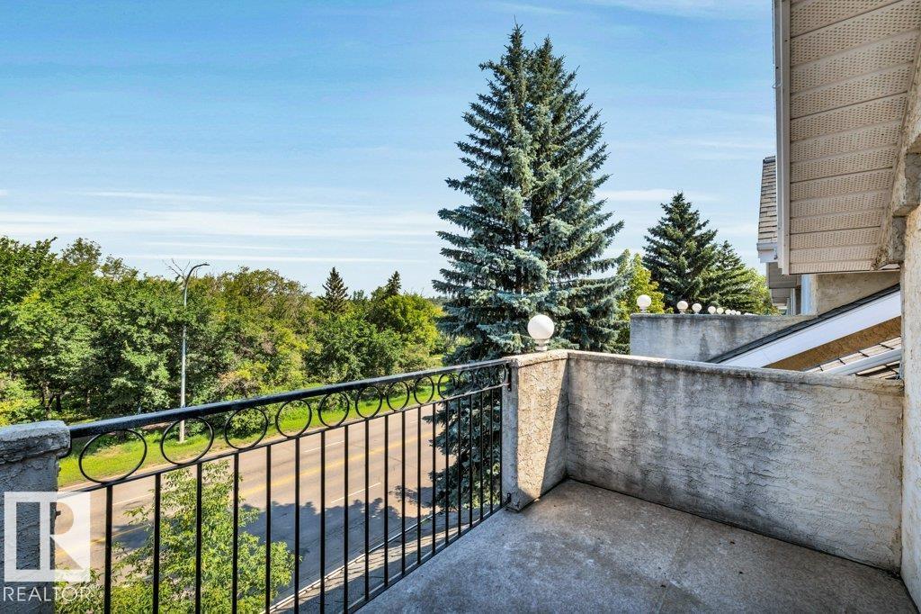 9321 98 AV NW - Image 36