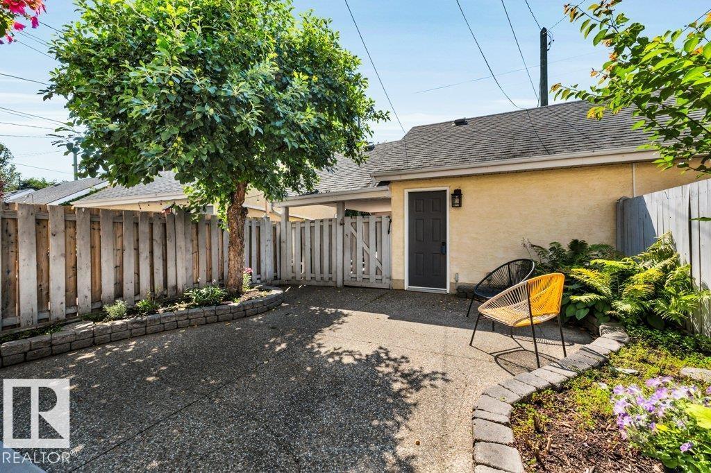 9321 98 AV NW - 49