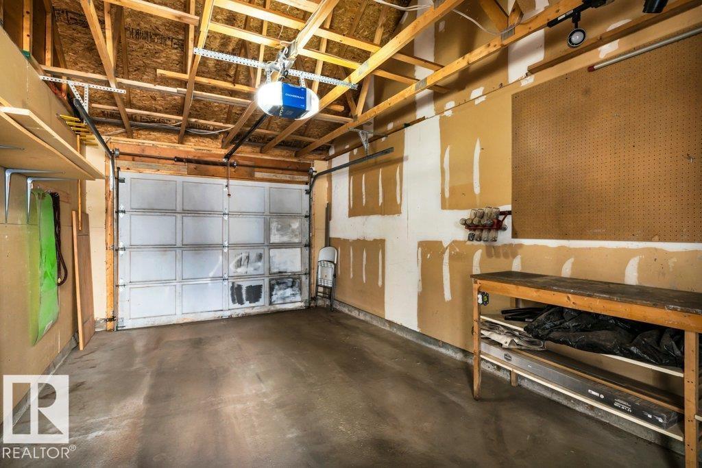 9321 98 AV NW - 52