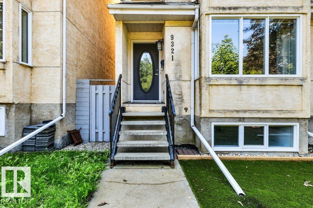 9321 98 AV NW - 54