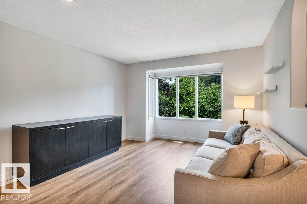9321 98 AV NW - 4