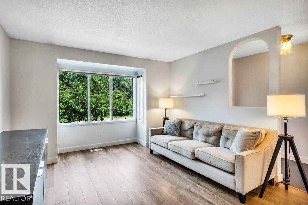 9321 98 AV NW - Image 5
