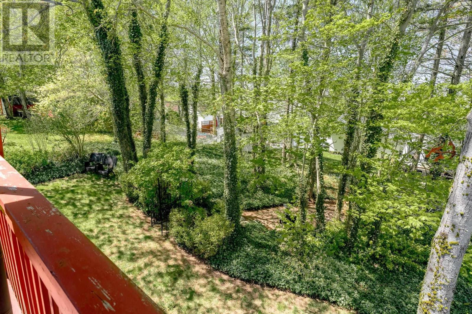 8 Capistrano Drive - 43