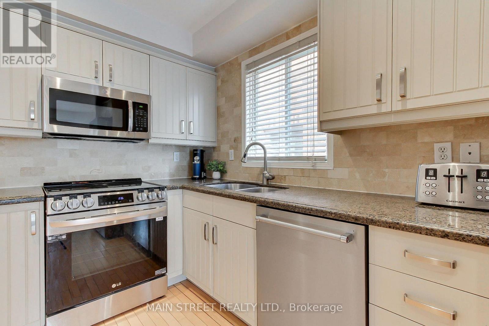 70 DUNSMORE CRESCENT - 12