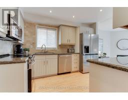 70 Dunsmore Crescent, Richmond Hill, ON L4C0C5 Photo 10