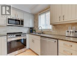 70 Dunsmore Crescent, Richmond Hill, ON L4C0C5 Photo 12