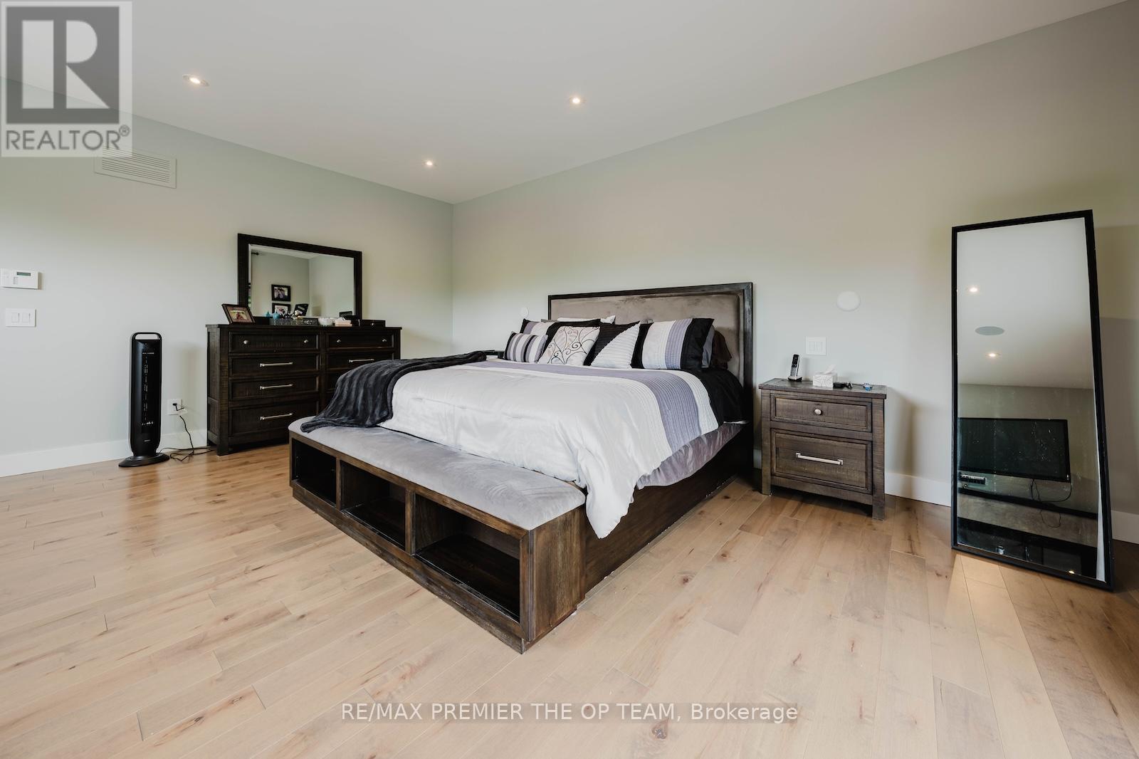 54 CHELTENHAM AVENUE - Image 33