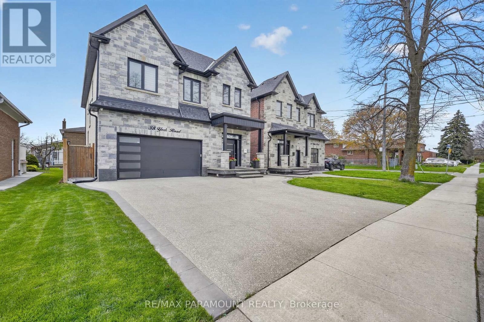 38 YORK ROAD