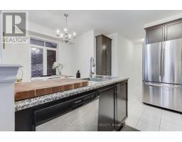 101 Huguenot Road, Oakville, ON L6H0M3 Photo 10