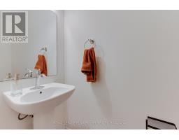 101 Huguenot Road, Oakville, ON L6H0M3 Photo 15