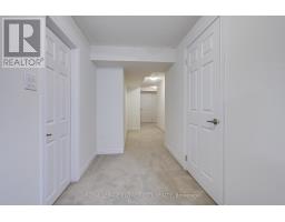 101 Huguenot Road, Oakville, ON L6H0M3 Photo 17