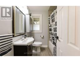 8 Yvonne Avenue N, Toronto, ON M3L1C7 Photo 19
