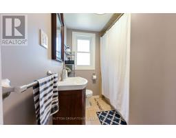 8 Yvonne Avenue N, Toronto, ON M3L1C7 Photo 27