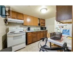 8 Yvonne Avenue N, Toronto, ON M3L1C7 Photo 36