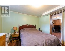8 Yvonne Avenue N, Toronto, ON M3L1C7 Photo 41