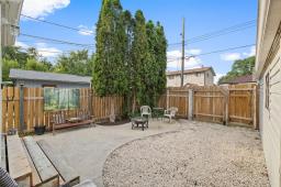 303 Chalmers Avenue, Winnipeg, MB R2L0G1 Photo 26