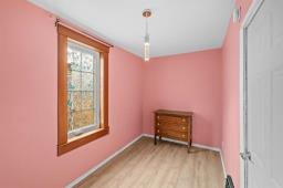 303 Chalmers Avenue, Winnipeg, MB R2L0G1 Photo 12