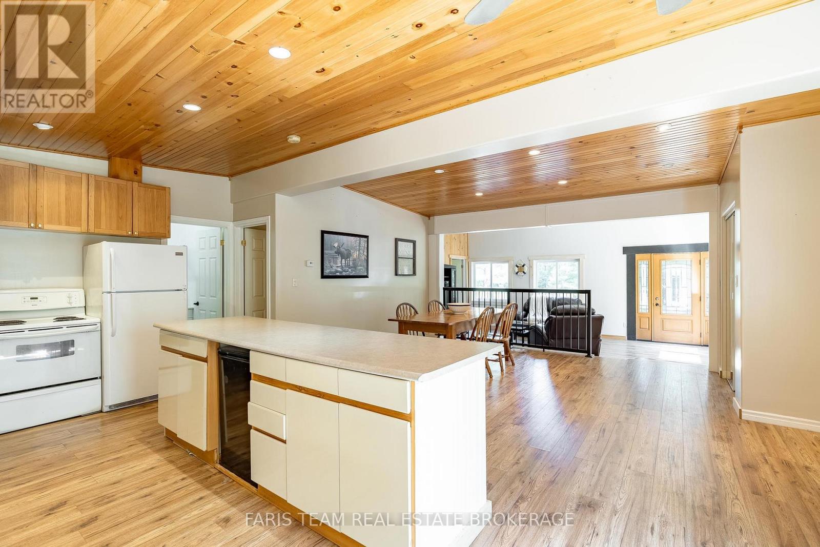 1226 BASELINE ROAD - 10