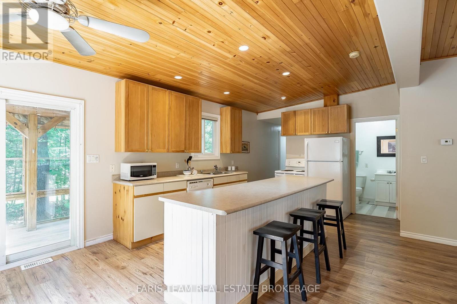1226 BASELINE ROAD - 6