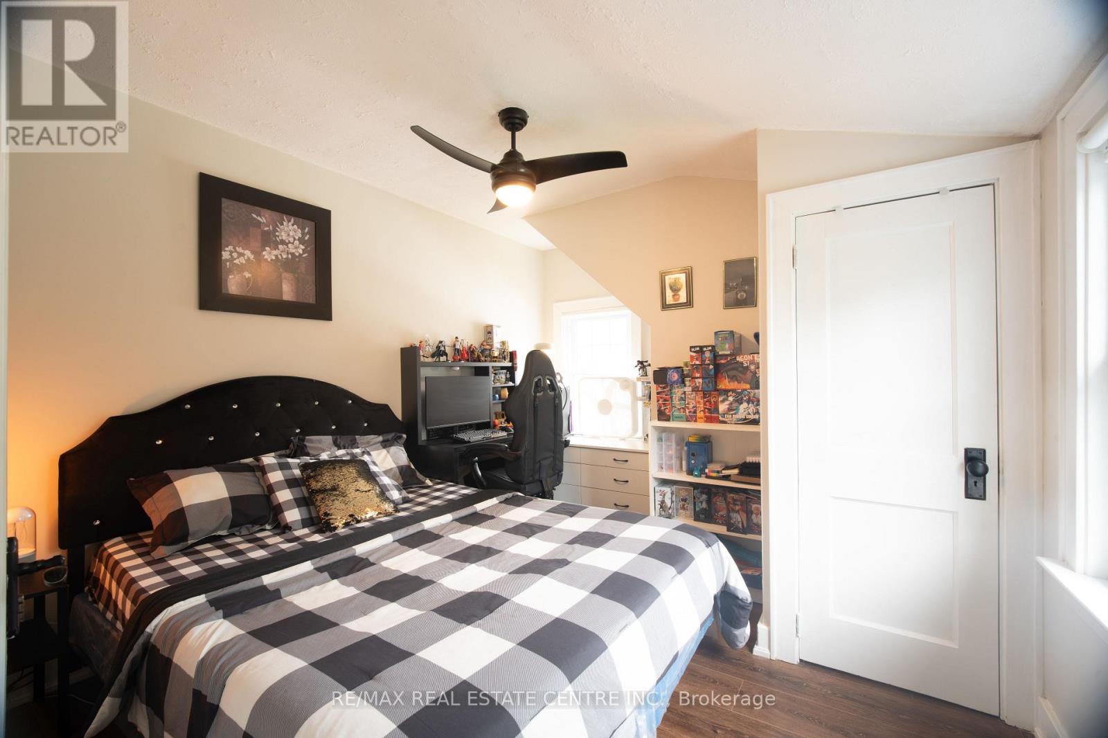 5857 MURRAY STREET - 16