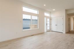 Laundry room - 140 Prairie Oak Drive, Mitchell, MB R5G2W2 Photo 7