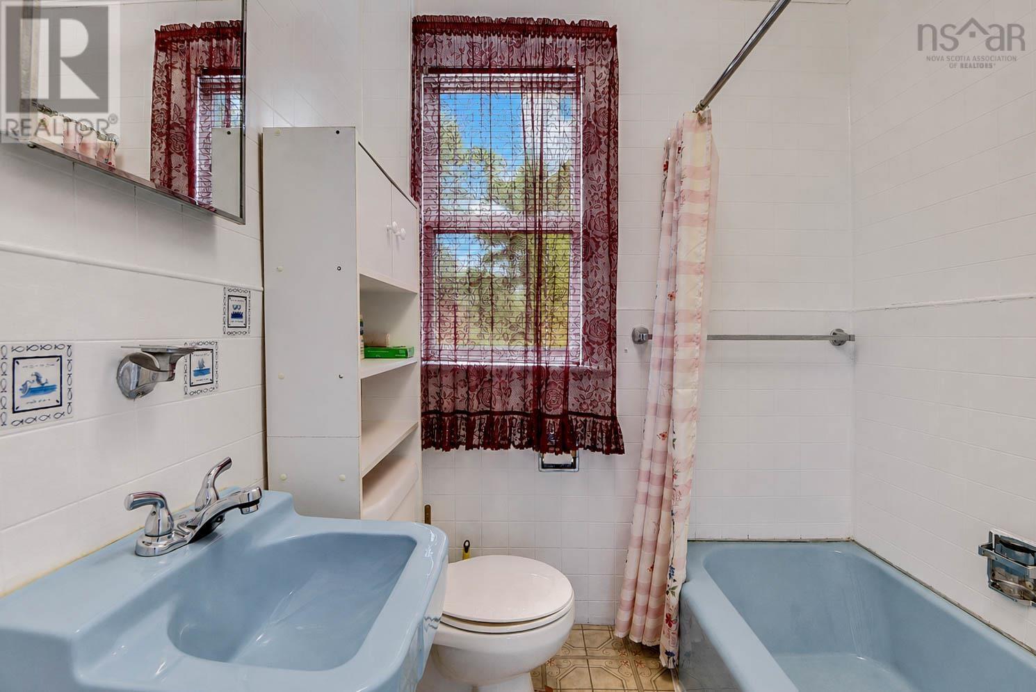 65 View Street - 21