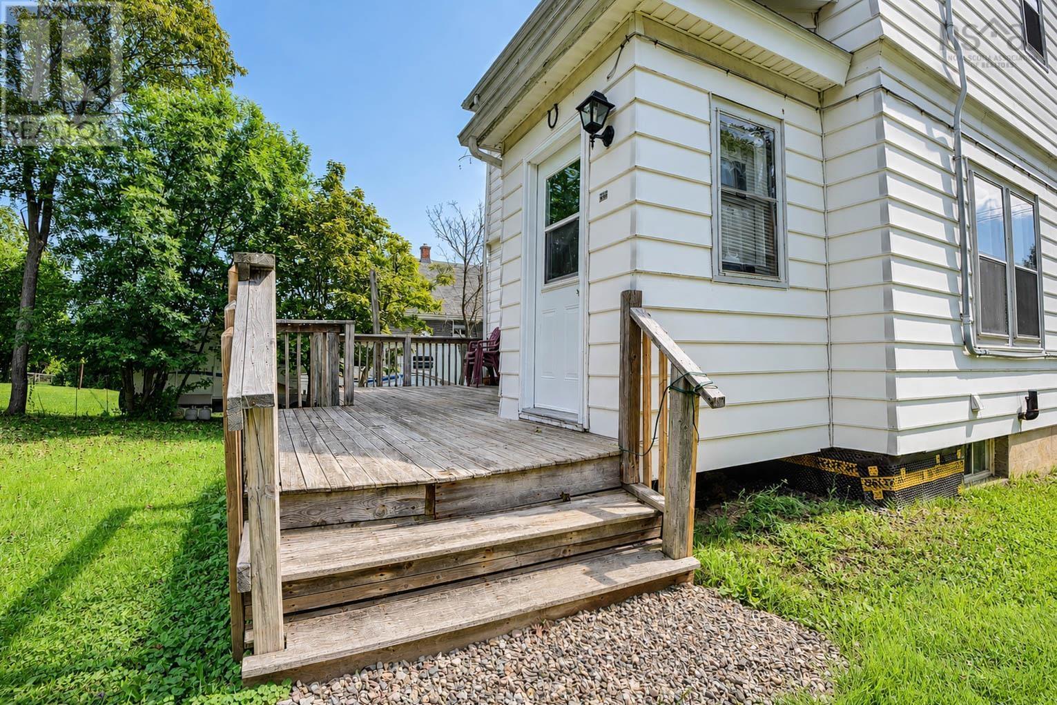 65 View Street - 22