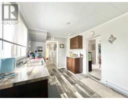 13 Beaumont Avenue thumbnail 14