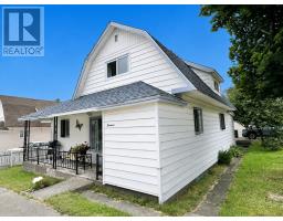 13 Beaumont Avenue thumbnail 2